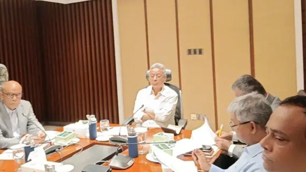 মূল্যস্ফীতি ঠেকাতে কঠোর মুদ্রানীতি বজায় রাখার ঘোষণা অর্থমন্ত্রীর