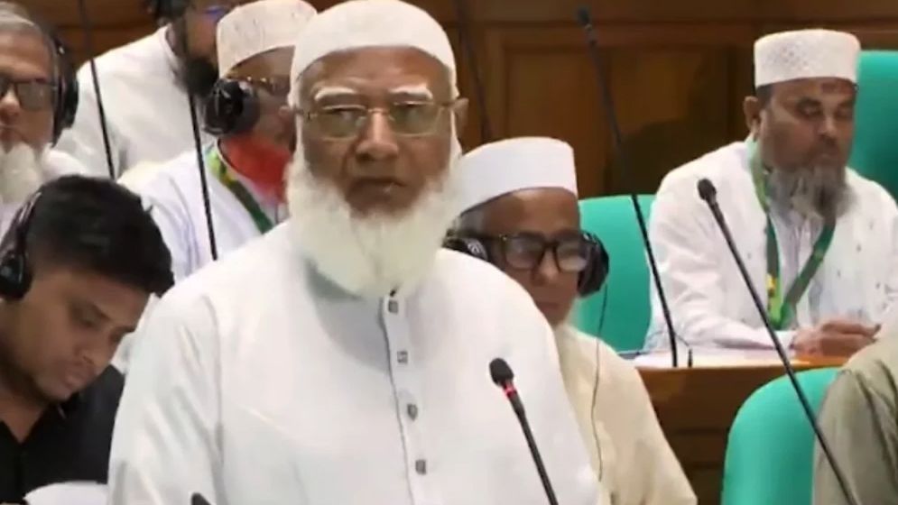 স্বরাষ্ট্রমন্ত্রী সত্যকে মিথ্যা, মিথ্যাকে সত্যে পরিণত করেন: জামায়াত আমির