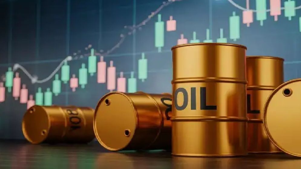 বিশ্ববাজারে বেড়েছে জ্বালানি তেলের দাম