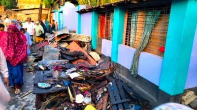 শেরপুরে ভয়াবহ অগ্নিকাণ্ডে বসতবাড়ি পুড়ে ছাই