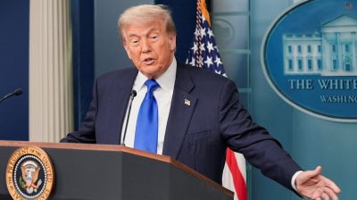 ইরানের সঙ্গে চুক্তি না হলে হামলার হুমকি ট্রাম্পের