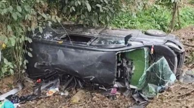 লোহাগাড়ায় বাস-মাইক্রোবাস সংঘর্ষ, নিহত ৩