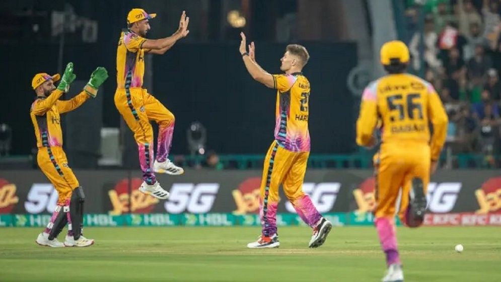 হায়দরাবাদকে উড়িয়ে ৯ বছর পর চ্যাম্পিয়ন পেশোয়ার জালমি