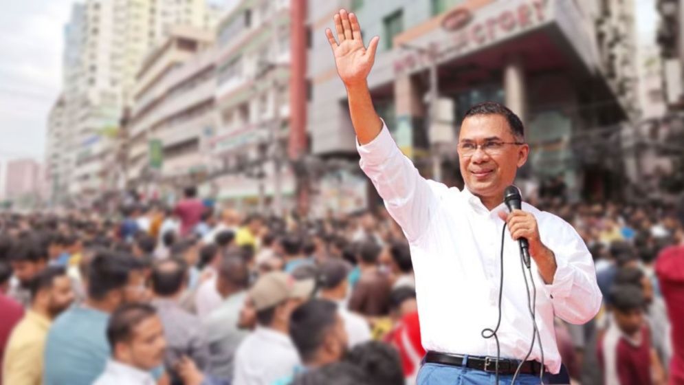 প্রধানমন্ত্রীর আগমন ঘিরে সরগরম নয়াপল্টন, বাড়ছে নেতাকর্মীর ঢল