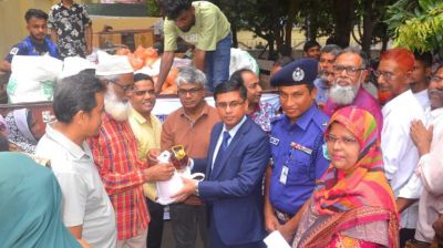 ঈদ সামনে রেখে বগুড়ায় টিসিবির পণ্য বিক্রি শুরু