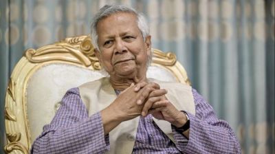প্যারিসের উদ্দেশে ঢাকা ছেড়েছেন ড. ইউনূস
