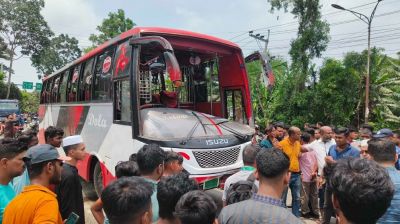 গোপালগঞ্জে বাস-মোটরসাইকেলের সংঘর্ষে ৫ জন নিহত