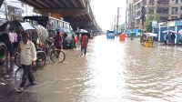 ভারী বৃষ্টিতে রাজধানীজুড়ে জলাবদ্ধতা