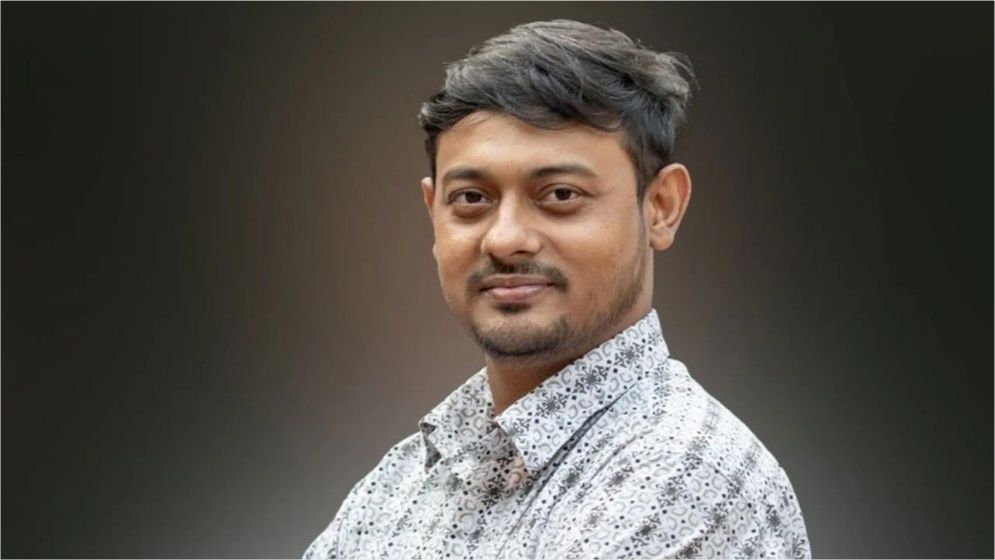 নাসীরুদ্দীন পাটওয়ারীর গাড়িতে হামলা