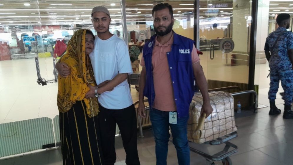 ইতালি নেওয়ার প্রলোভনে লিবিয়ায় জিম্মি, দুই বছর পর দেশে ফিরলেন পেকুয়ার যুবক
