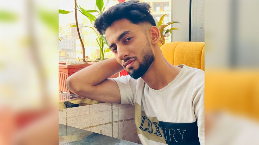 ইনানী সৈকতে গোসলে নেমে পর্যটক নিখোঁজ