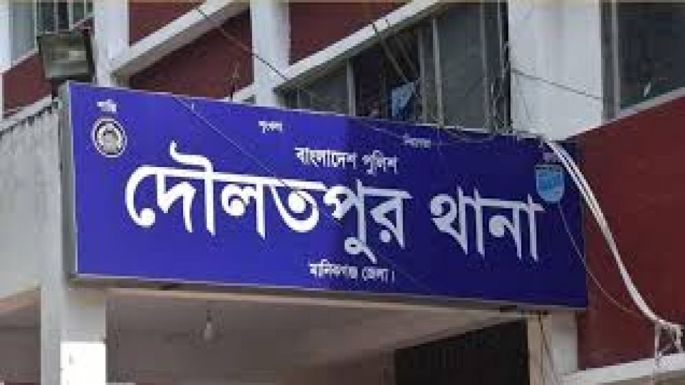 খুলনায় মসজিদে ঢুকে গুলি, দুইজন গুলিবিদ্ধ