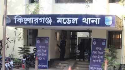 জমি বিরোধের জেরে পল্লী বিদ্যুৎ কর্মকর্তার বাড়িতে হামলা, আহত স্বামী-স্ত্রী