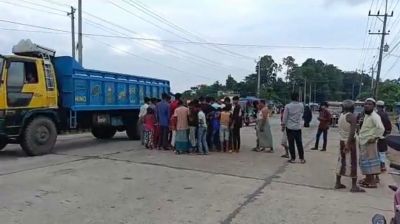 উখিয়ায় সড়ক দুর্ঘটনা: আইওএমের গাড়ির চাপায় শিশু নিহত