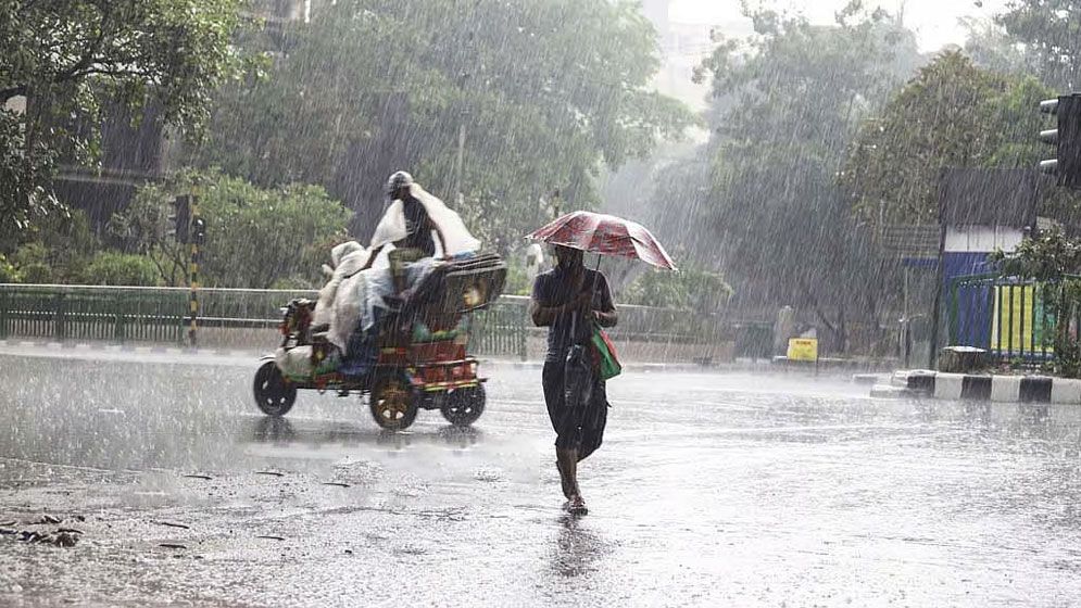 ১০ জেলায় ঝড়-বৃষ্টির আভাস, নদীবন্দরে ১ নম্বর সতর্ক সংকেত