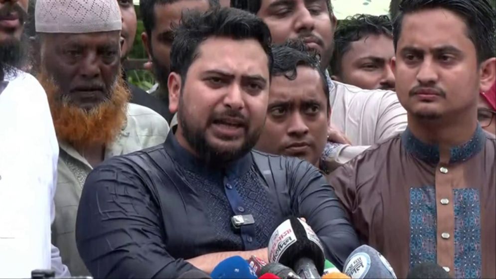৫ আগস্টের মধ্যে জুলাই স্মৃতি জাদুঘর খুলে না দিলে জনগণ খুলে দেবে : নাহিদ