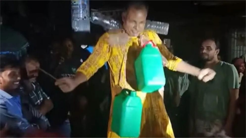 থ্রি-পিস পরে বিএনপি নেতার নাচের ভিডিও ভাইরাল