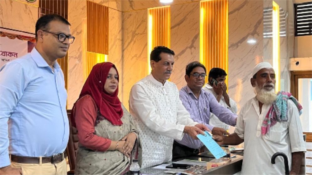 জনপ্রতিনিধিরা জনগণের কল্যাণে কাজ করবে, লুটপাট করা তাদের দ্বায়িত্ব না: খোকন