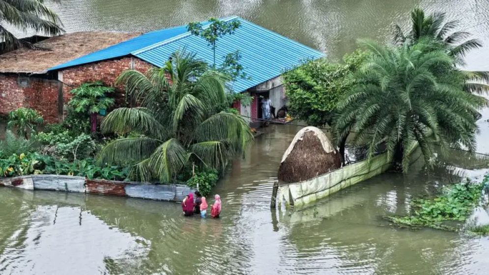 বৃষ্টি ও বন্যা নিয়ে আবহাওয়ার পূর্বাভাসে কী বলা হচ্ছে