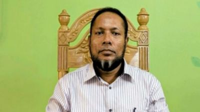 অবশেষে স্বপদে ফিরলেন কুবির রেজিস্ট্রার মুজিবুর রহমান