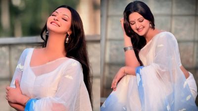 সাকিবকে ছাড়িয়ে শীর্ষে পরীমনি