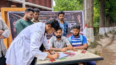 ‎রাজশাহী বিশ্ববিদ্যালয়ের কেন্দ্রীয় লাইব্রেরিতে হামলার প্রতিবাদে গণস্বাক্ষর কর্মসূচি, ছাত্রদলের সংহতি