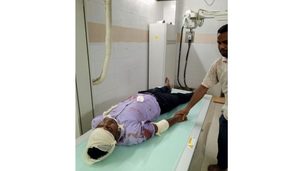কুড়িগ্রাম সাব-রেজিস্ট্রি অফিসে নকলনবিশের ওপর হামলা