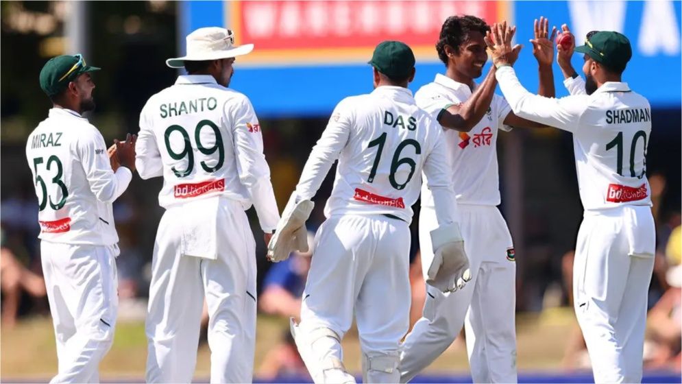 অস্ট্রেলিয়াকে অলআউট করল বাংলাদেশ