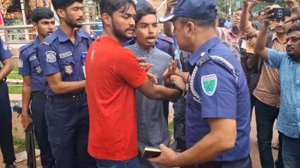 বৈষম্যবিরোধী ছাত্র আন্দোলন নেতা মাহদীসহ আটক ৩