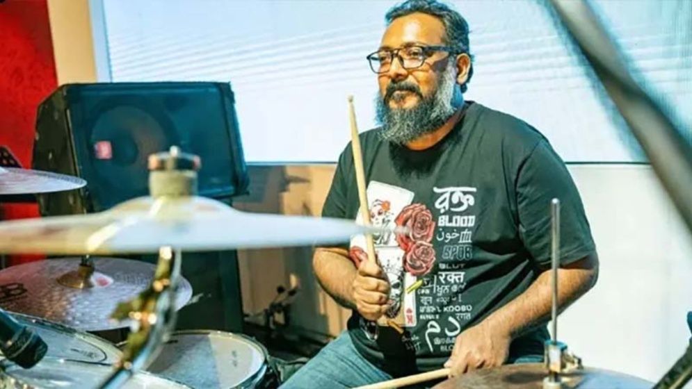 ডেঙ্গুতে স্ত্রীর মৃত্যুর পরদিনই হার্ট অ্যাটাক, হাসপাতালে ড্রামার রুশদী