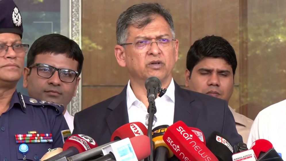 ‘অবৈধ ও লুট হওয়া অস্ত্র উদ্ধারে বিশেষ ইউনিট, তথ্যদাতাকে ২ লাখ টাকা পুরস্কার’