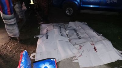 শেরপুরে ট্রাকে বাসের ধাক্কা,হেলপার ও যাত্রী নিহত