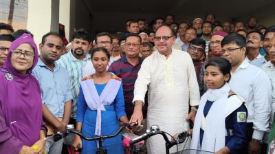 লাল কার্ড’ দেখিয়ে বিএনপিকে জনগণ থেকে বিচ্ছিন্ন করা যাবে না: সিরাজ