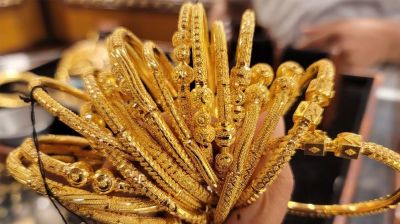 ভরিতে সোনার গহনার দাম বাড়ল ১৬৩৩ টাকা