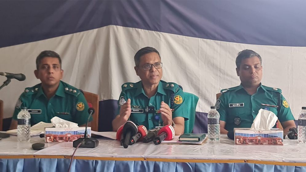 সড়কে শৃঙ্খলায় সাংবাদিকদের পাশে চান লালবাগের ট্রাফিক ডিসি