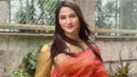 ছেলে থেকে মেয়ে হয়ে খেলার সুযোগ