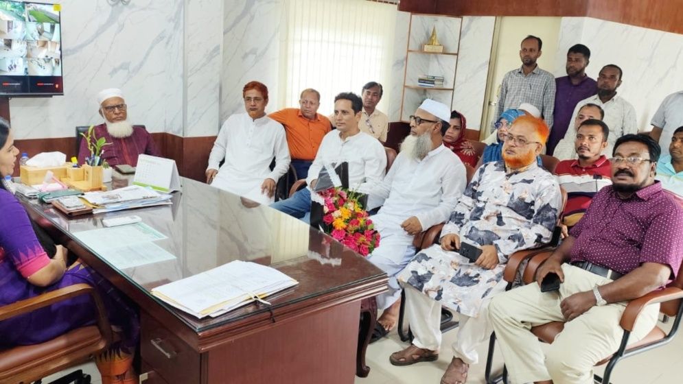 মনোহরগঞ্জে নবাগত ইউএনওর সঙ্গে উপজেলা বিএনপির সৌজন্য সাক্ষাৎ