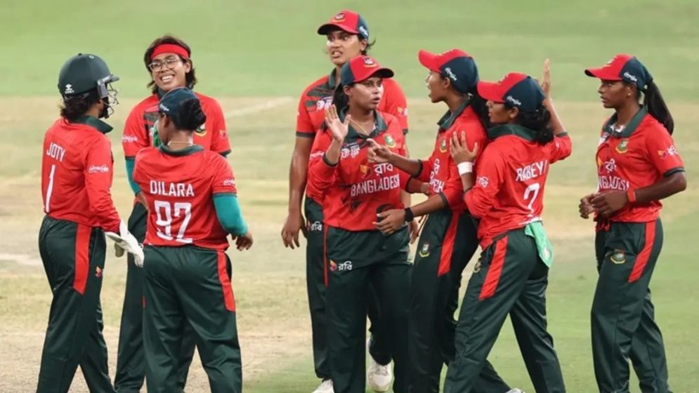 বৃষ্টিতে ম্যাচ পরিত্যক্ত, না খেলেই সেমিফাইনালে বাংলাদেশ