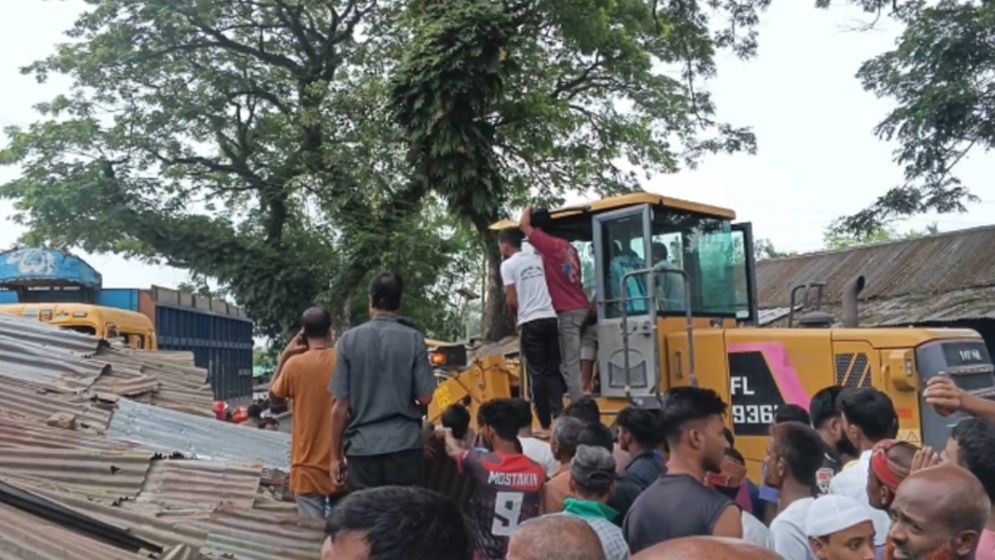 লালমনিরহাটে ট্রাক-অটোরিকশা সংঘর্ষে নিহত ৩