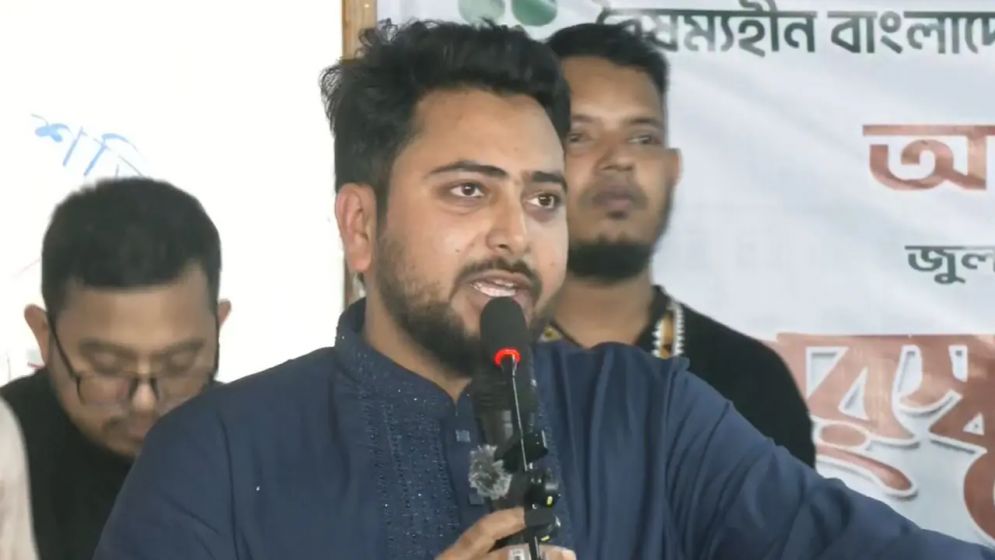 সরকারও আশির দশকে ফিরে যেতে চাইছে : নাহিদ ইসলাম