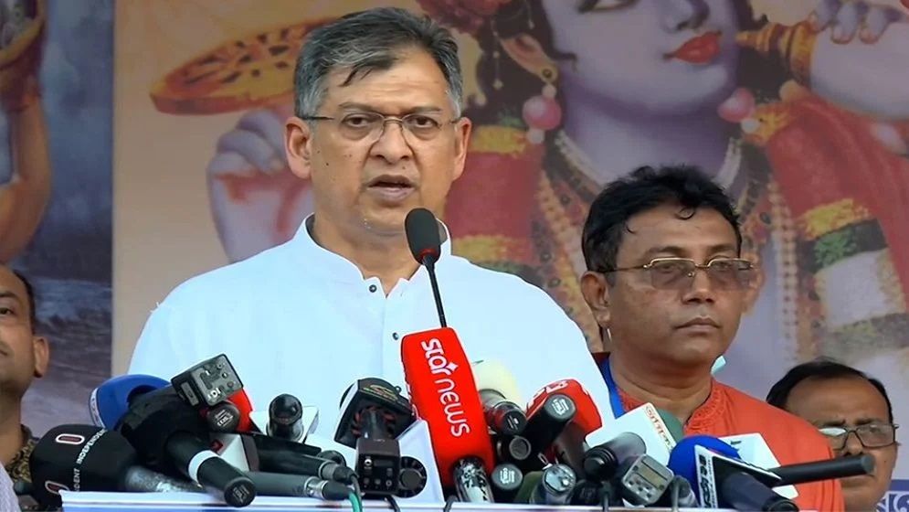 সনাতন ধর্মাবলম্বীরা আর কোনো দলের ভোট ব্যাংক নয়: স্বরাষ্ট্রমন্ত্রী