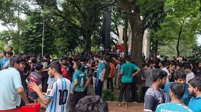 ভিসি বহালের আন্দোলনে অচল চুয়েট