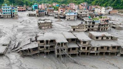 নেপালে বন্যার ধ্বংসযজ্ঞ, এক বাড়ি থেকেই উদ্ধার ২৪ মরদেহ