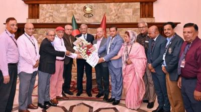 গণতন্ত্র বাঁচাতে হলে গণমাধ্যমকেও বাঁচাতে হবে: রাষ্ট্রপতি