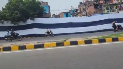 ব্রিকস সম্মেলন ঘিরে দিল্লিতে কাপড়ে ঢেকে দেওয়া হয় বস্তি
