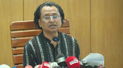 ভারতে পলাতক আসামিদের ফেরত দেওয়া সম্পর্ক সহজীকরণের শর্ত: তথ্য উপদেষ্টা