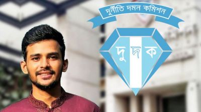 আসিফ মাহমুদ ও তার স্ত্রীর দেশ-বিদেশের সম্পদের তথ্য চেয়েছে দুদক