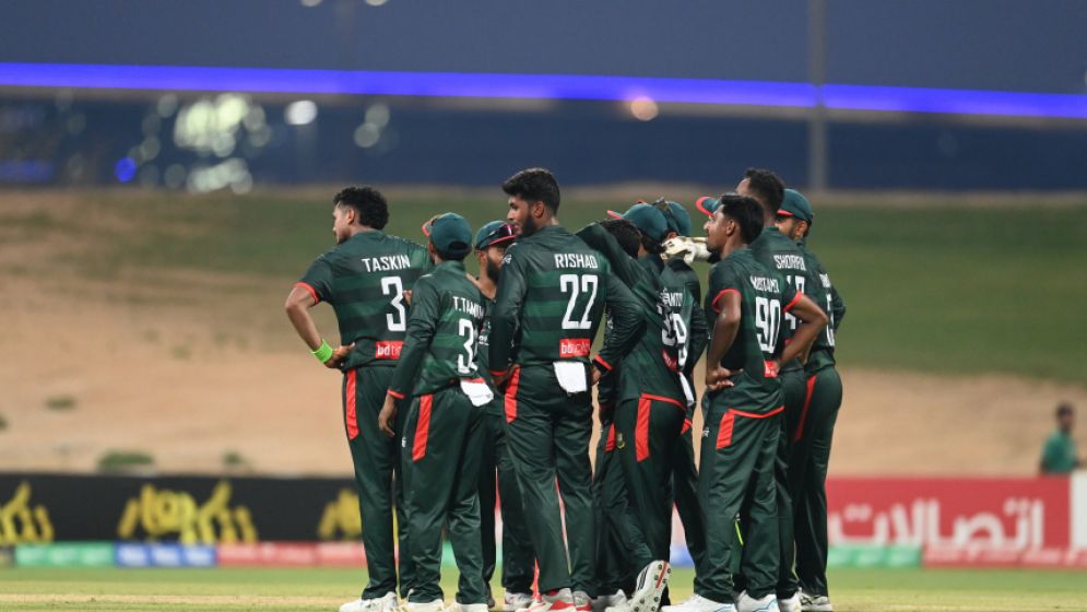 জিম্বাবুয়ের বিপক্ষে হারার ম্যাচে শাস্তিও পেল বাংলাদেশ