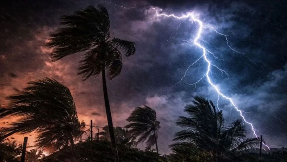 পাবনায় বজ্রপাতে প্রাণ গেল ৬ কিশোরের