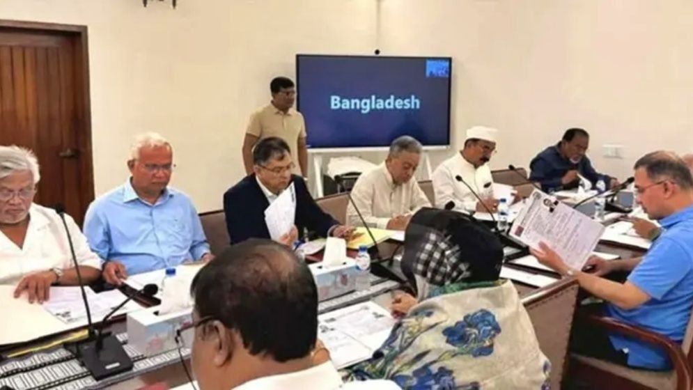 স্থায়ী কমিটিকে নিয়ে বসলেন প্রধানমন্ত্রী, উপস্থিত রিজভী-সালাহউদ্দিনসহ শীর্ষ নেতারা